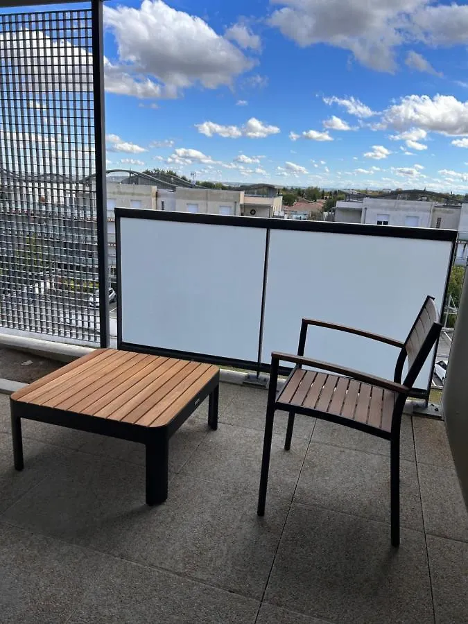 Appartement T2 Proche D'Airbus Et Centre Ville De Toulouse Colomiers 0*,  Franciaország